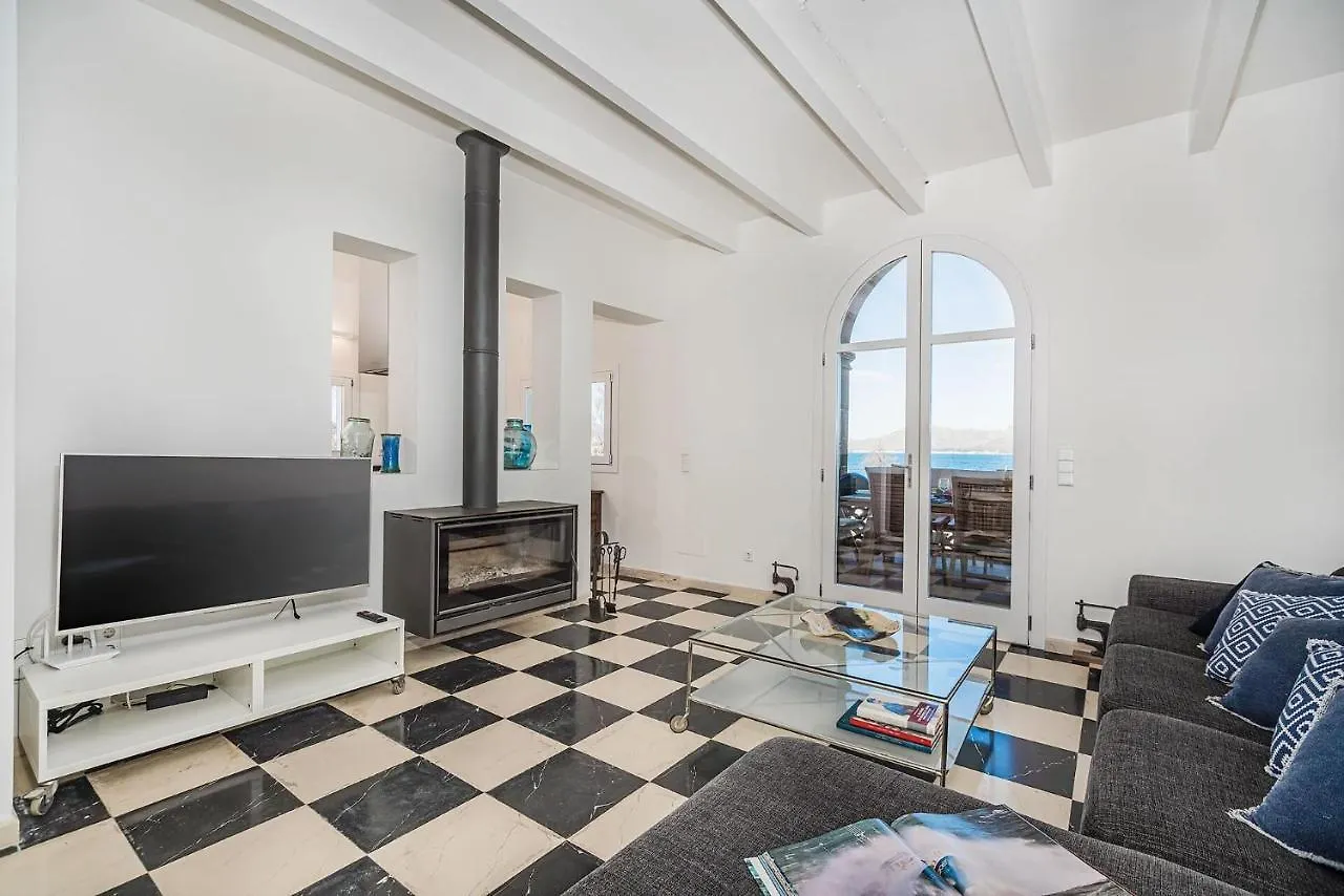 Beachfront Villa Es Clot By Sealand Villas Alcudia   Alcudia (Mallorca)